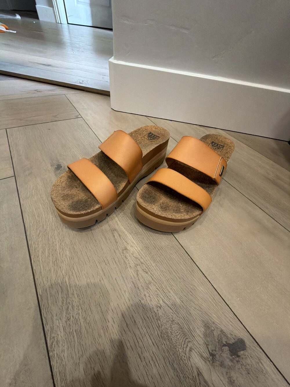 Reef‎ Cushion Vista Hi Women's Platform Slide Sandals in Natural